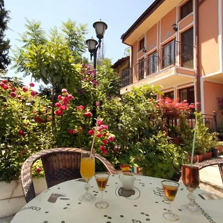 Ξενοδοχείο Alafrangite