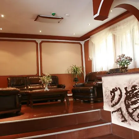 Ξενοδοχείο Alafrangite 3*