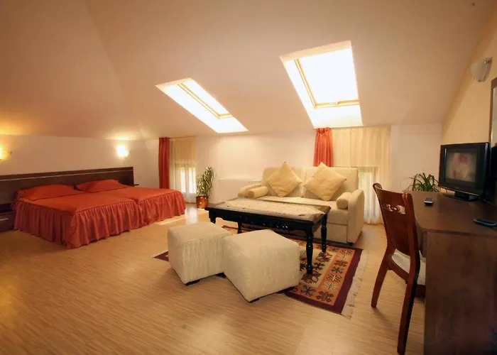 阿拉弗朗吉特酒店 酒店