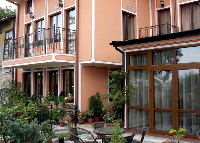 阿拉弗朗吉特酒店 酒店